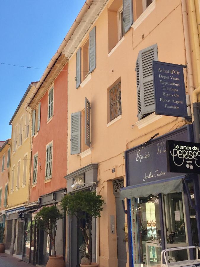 Superbe studio rue piétonne principale Sanary à côté du port Sanary-sur-Mer Exterior foto